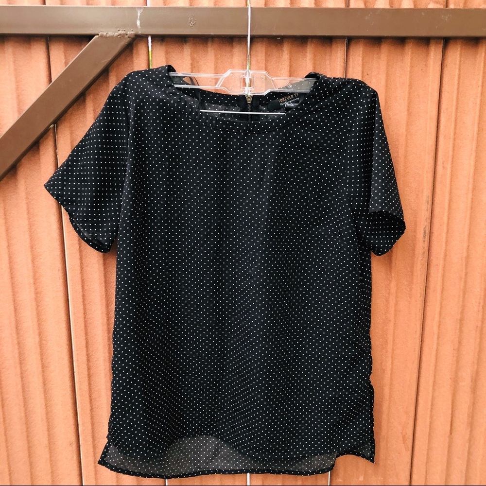 Forever 21 Polka Dot Half Sleeve Tee